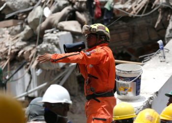 Brigada de Rescate Topos Tlatelolco confirma que no viajará a Colombia; habilitan centro de acopio en CDMX
