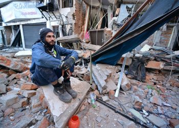 Habilitan centros de acopio en Colombia tras terremoto de magnitud 7.4; reportan más de 100 fallecidos