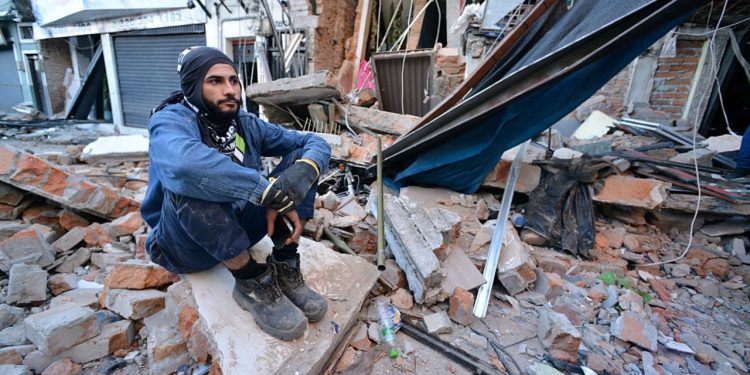 Habilitan centros de acopio en Colombia tras terremoto de magnitud 7.4; reportan más de 100 fallecidos