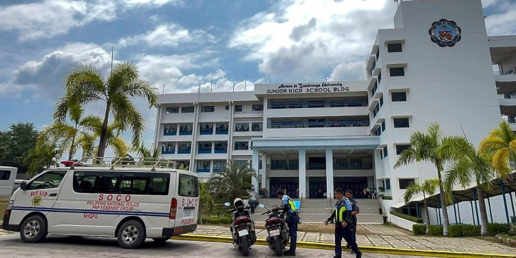 Adolescente mata a tiros a estudiante en escuela de Filipinas y transmite el ataque en directo por Facebook