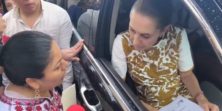 Sheinbaum acuerda reunión en la CDMX con maestros de la CNTE de Oaxaca tras protesta vial