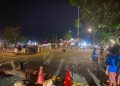 Vecinos de Playa del Carmen bloquean vialidades clave por segunda noche tras nuevos apagones de CFE
