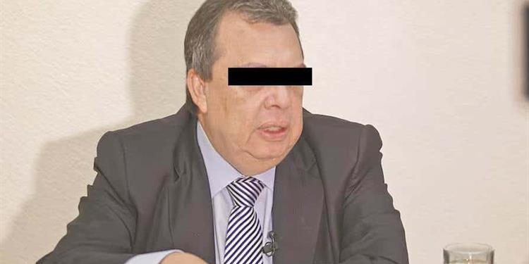 Comparece en silla de ruedas el exgobernador Ángel Aguirre por el caso Ayotzinapa; dictan prisión preventiva