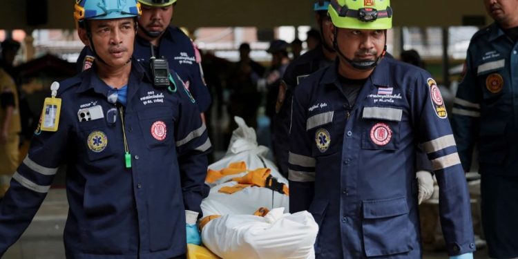 Tiroteo en escuela de Tailandia deja 8 muertos y 30 heridos; investigan «estrés académico» como móvil