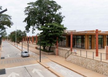 Proponen retirar ciclovía del Malecón de Villahermosa y usar el espacio como estacionamiento para reactivar el Barrio Mágico
