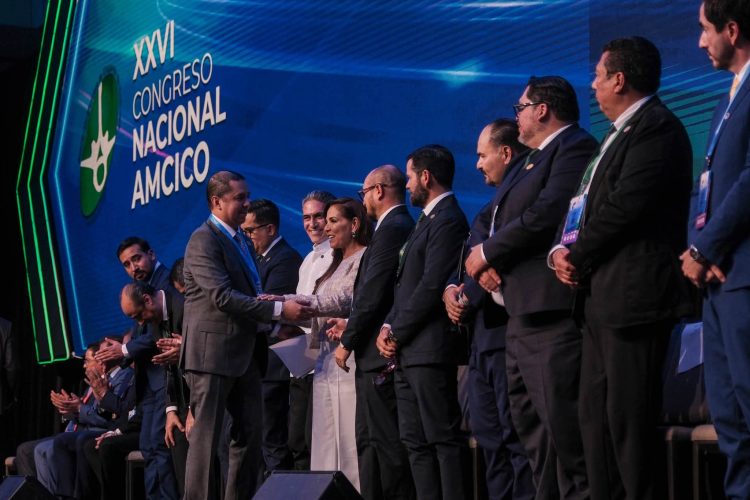 Cancún se consolida como sede de la vanguardia médica internacional en cirugía de columna