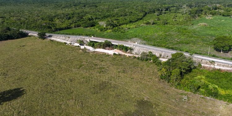 Rehabilitará Gobierno de Quintana Roo puente carretero de acceso a Nuevo Bécar