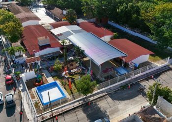 Tras 30 años de espera, Mara Lezama entrega nuevo domo a las y los alumnos del preescolar Juana de Asbaje, en Chetumal