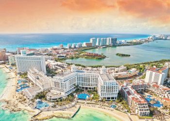 Quintana Roo proyecta la incorporación de 10 mil nuevas habitaciones de hotel para 2028