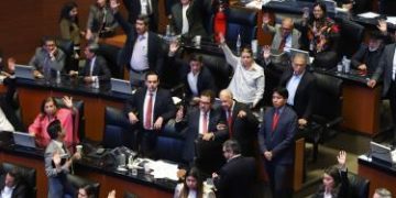 Senado inicia debate para sancionar hasta con siete años de cárcel el uso no autorizado de la identidad gráfica gubernamental