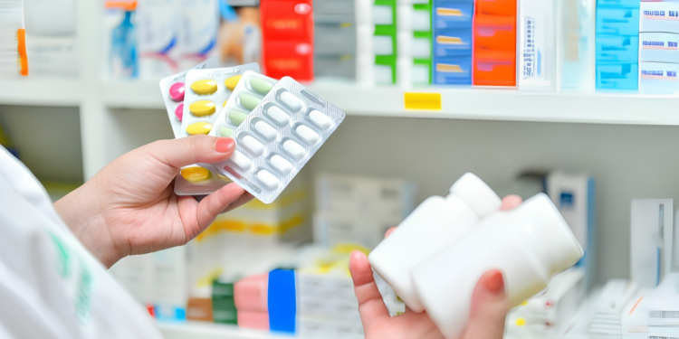 Cofepris emite alerta sanitaria por la falsificación y adulteración de cuatro medicamentos en México
