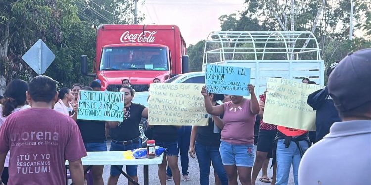 La Mega tranza de los “Domos” ya generó problemas sociales, ciudadanos se manifiestan.