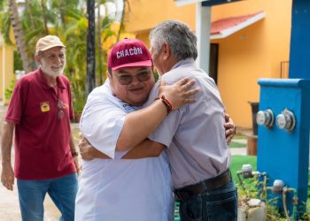 José Luis Chacón pretende reelegirse en 2027, a pesar del brutal saqueo, ligas con criminales y abandono total en #Cozumel.