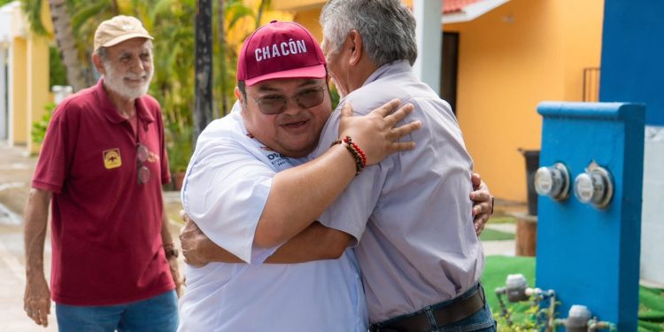José Luis Chacón pretende reelegirse en 2027, a pesar del brutal saqueo, ligas con criminales y abandono total en #Cozumel.
