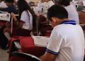 Padres de familia respaldan la prohibición de teléfonos celulares en educación básica