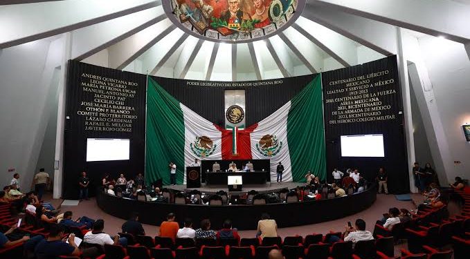 Congreso de Quintana Roo analiza iniciativas para elevar la salud mental a rango constitucional y agravar penas por ciberacoso