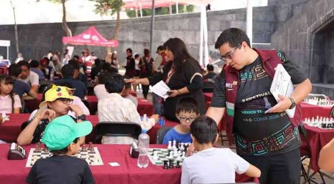 PILARES convierte el tablero en un espacio de encuentro comunitario con el Segundo Festival de Ajedrez México-Tenochtitlan