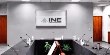 Junta General Ejecutiva del INE aprueba cambiar su imagen institucional a color gris