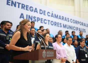 Mérida fortalece la transparencia municipal con la entrega de 57 cámaras corporales a inspectores