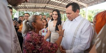 Pensión resuelta por el Issste, adeudo condonado y pozo en reparación: la atención a doña Josefina, día por día