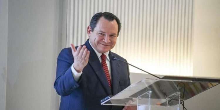El Gobernador Joaquín Díaz Mena presentó en la Ciudad de México la Bienal de Yucatán, la primera bienal internacional de arte contemporáneo de México