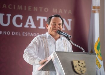 Joaquín Díaz Mena atiende rezago educativo en Sucilá con domo escolar de 7 MDP