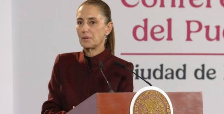 «Todos somos iguales»: Claudia Sheinbaum niega trato preferencial a legisladores en el AICM