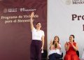 Estefanía Mercado acompaña entrega de 288 viviendas y un centro comunitario en Puerto Aventuras