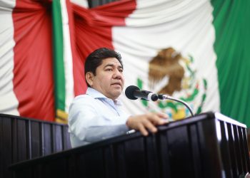 Riesgo en Quintana Roo: El crecimiento turístico no se traduce en mejor calidad de vida, advierte Filiberto Martínez
