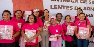 Mara Lezama y Beneficencia Pública Nacional entregan apoyos por más de 4.6 millones de pesos a personas con discapacidad