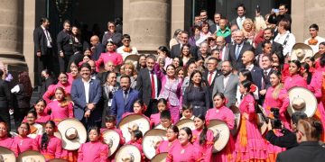 Ante el Congreso Clara Brugada anuncia Cuatro Iniciativas de Ley, un Nuevo Plantel para la UNAM y la creación de la Banca de la Ciudad. Llama a Terminar con el Discurso de Odio