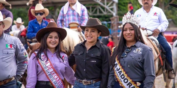 Mary Hernández entre caballos, banda y un municipio ensangrentado busca diputación federal