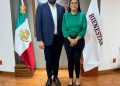 Daniel Casasús le quedó el saco muy grande, los pantalones muy cortos, pero las uñas las tiene muy largas, un saqueador en potencia.