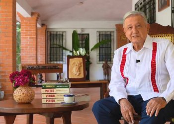 AMLO descarta retorno a la política en su libro Pueblo salvo por «golpe de Estado o intervención»
