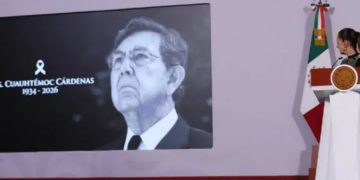 Rinde Gobierno Federal homenaje luctuoso a Cuauhtémoc Cárdenas en Palacio Nacional