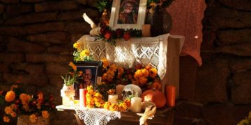 Elevarán ofrendas de Día de Muertos hasta un 30% su costo para familias de Cancún