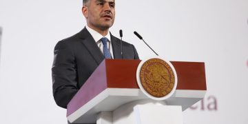 Loret de Mola prevé perfilamiento de Omar García Harfuch hacia 2030 respaldado por el PVEM frente a veto de Morena