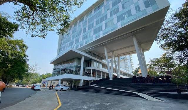 Frustran intento de asalto en Plaza Ankor en Villahermosa; detienen a presuntos implicados con arma de fuego