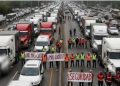 Convocan transportistas a paro nacional con 44 movilizaciones en 30 estados por inseguridad y extorsiones