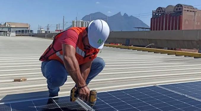 Lanzan ‘Fondo Solar Quintana Roo’ para reducir hasta 30% el costo de la energía eléctrica en hoteles y empresas